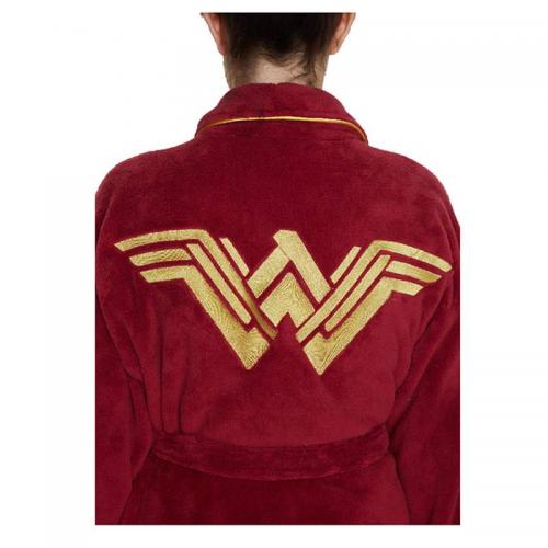 Albornoz Bata Wonder Woman DC Comics